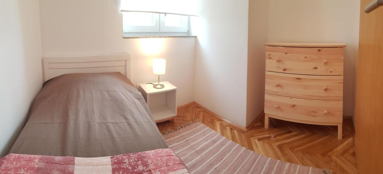 Mitra Apartments Malinska Buitenkant foto