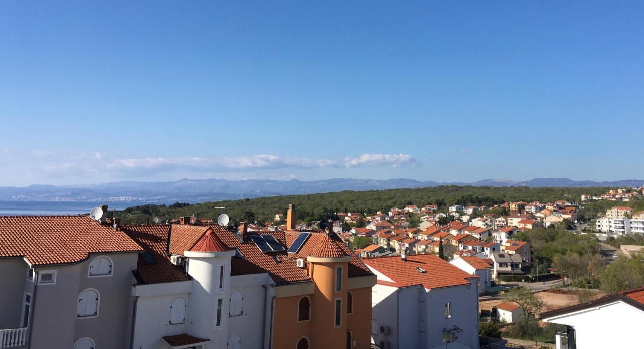 Mitra Apartments Malinska Buitenkant foto